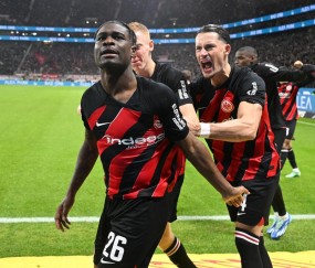 开云在线登入 - 德甲法兰克福阵容 