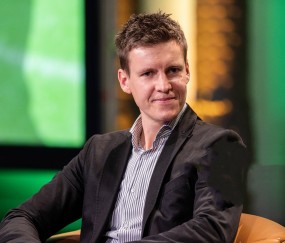 开云最新网址 -今晚休斯敦火箭备战德甲，主帅复盘细节曝光，压力陡增，更衣室氛围转暖(团结就是力量完整版歌词)