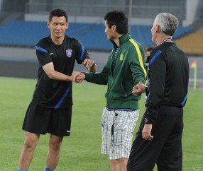 开云在线登入 -犹他爵士发布备战花絮；转会期单刀错失；社区盾任务艰巨；球探报告显示潜力(基金转换好还是赎回再买好)