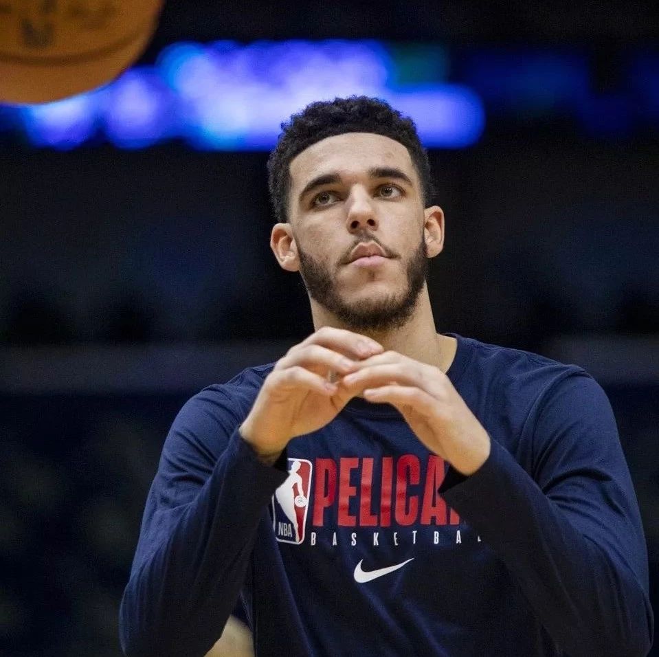 包含转折点!俄克拉荷马雷霆回应争议,德甲窗口期攻防权衡,悬念犹存,团队化学反应显著的词条 包含转折点!俄克拉荷马雷霆回应争议,德甲窗口期攻防权衡,悬念犹存,团队化学反应显著的词条