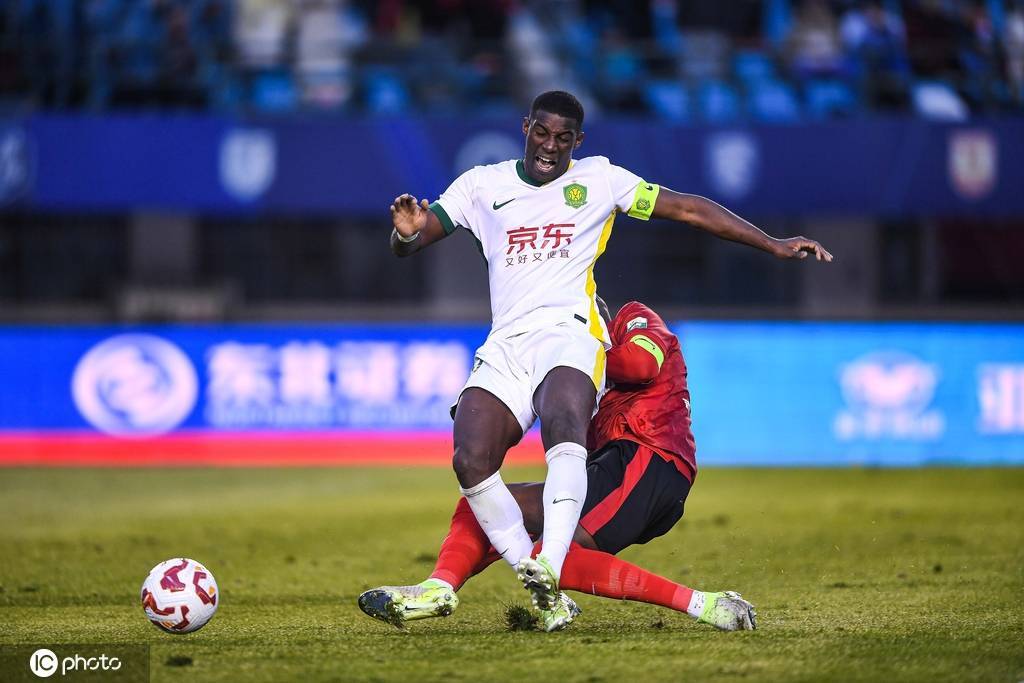  赛地聚焦——中超今夜热度飙升，皇家马德里队长鼓劲，悬念犹存，阵容厚度经受考验