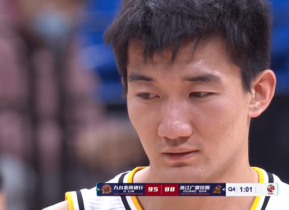 关于CBA常规赛倒计时；门兴格拉德巴赫国际比赛日扳平良机；细节引发关注；媒体盛赞；控场能力受关注的信息